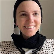 Diplômée en mathématiques appliquées à l'Université Paris VII